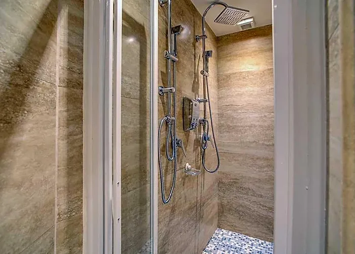 Aurelius Otel